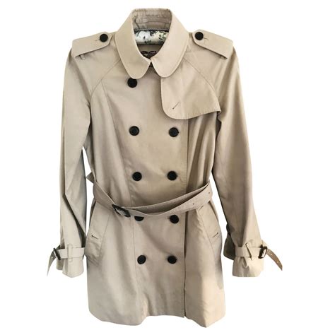 trench coat burberry second hand|where to sell used Burberry.